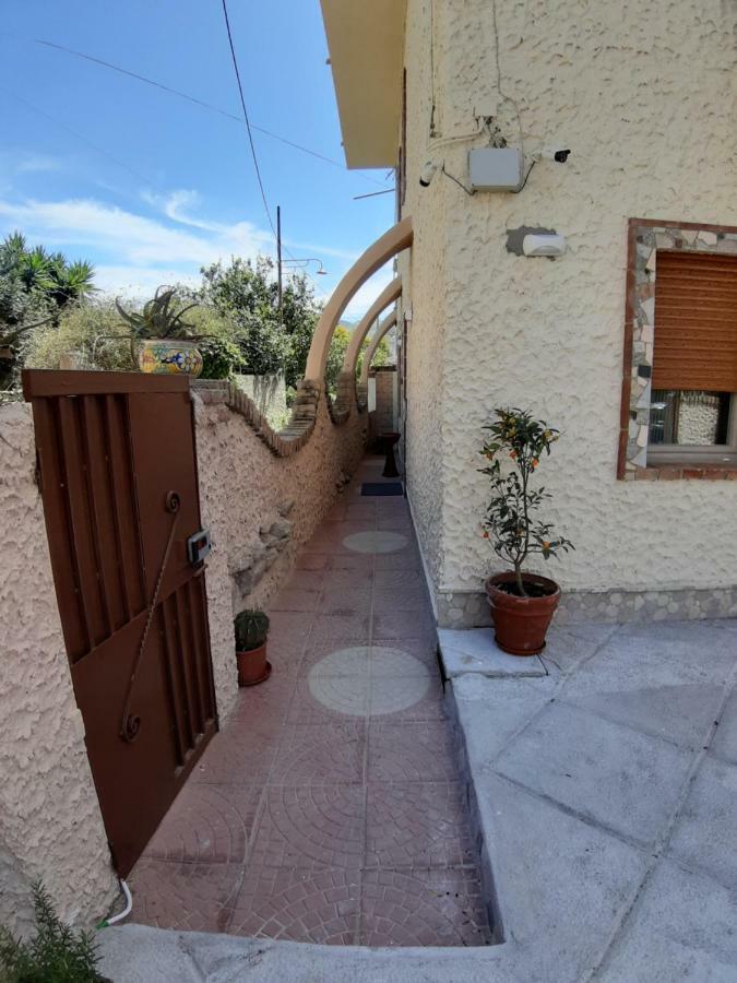 Guest Room Nesea Pellaro Bagian luar foto